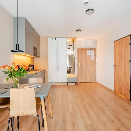 Akces Kasprowicza 20c- Basen, Sauny, Jacuzzi, Silownia W Cenie - Schwimmbad, Saunen, Jacuzzi, Fitnessstudio Im Preis Lägenhet *