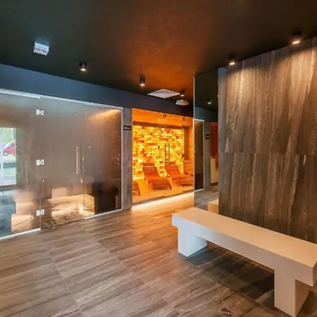 Daire Akces Kasprowicza 20c- Basen, Sauny, Jacuzzi, Silownia W Cenie - Schwimmbad, Saunen, Jacuzzi, Fitnessstudio Im Preis